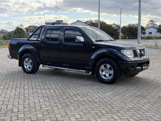 NISSAN FRONTIER 2.5 XE 4X4 CD TURBO ELETRONIC DIESEL 4P MANUAL